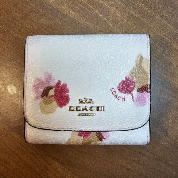 Coach Floral Trifold Wallet With Pop Floral Print - Picture 1 of 8